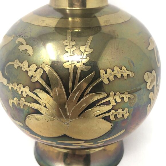 Brass Etched Bud Vase Two-Tone 70s Floral Bird Water Lily Bulb Design Inlay Boho - Picture 5 of 10